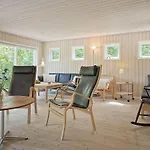 Modern Near Ferienhaus Neksø