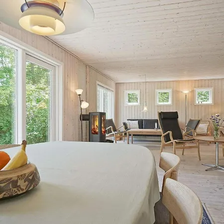 Modern Near - By Traum *