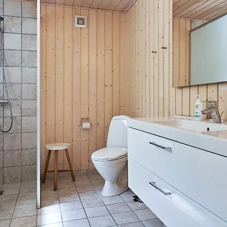 Modern Near - By Traum * Neksø